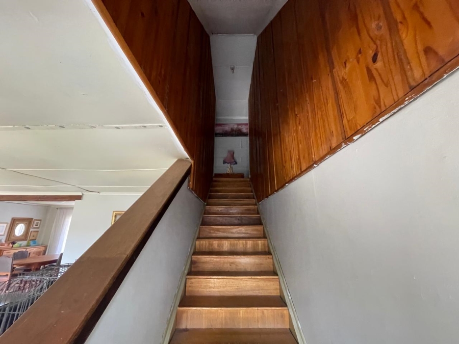 5 Bedroom Property for Sale in Riebeeckstad Free State